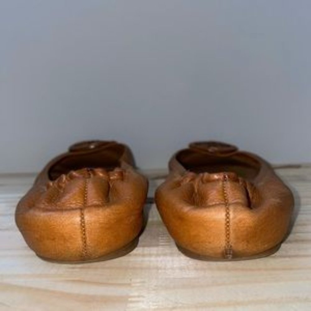 Tory Burch reva tumbled tan leather flats